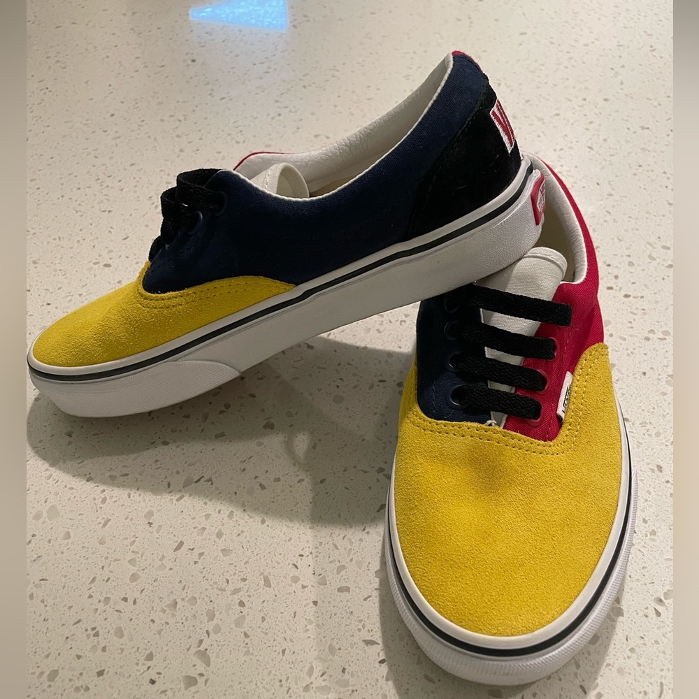 Women’s size 6 Vans